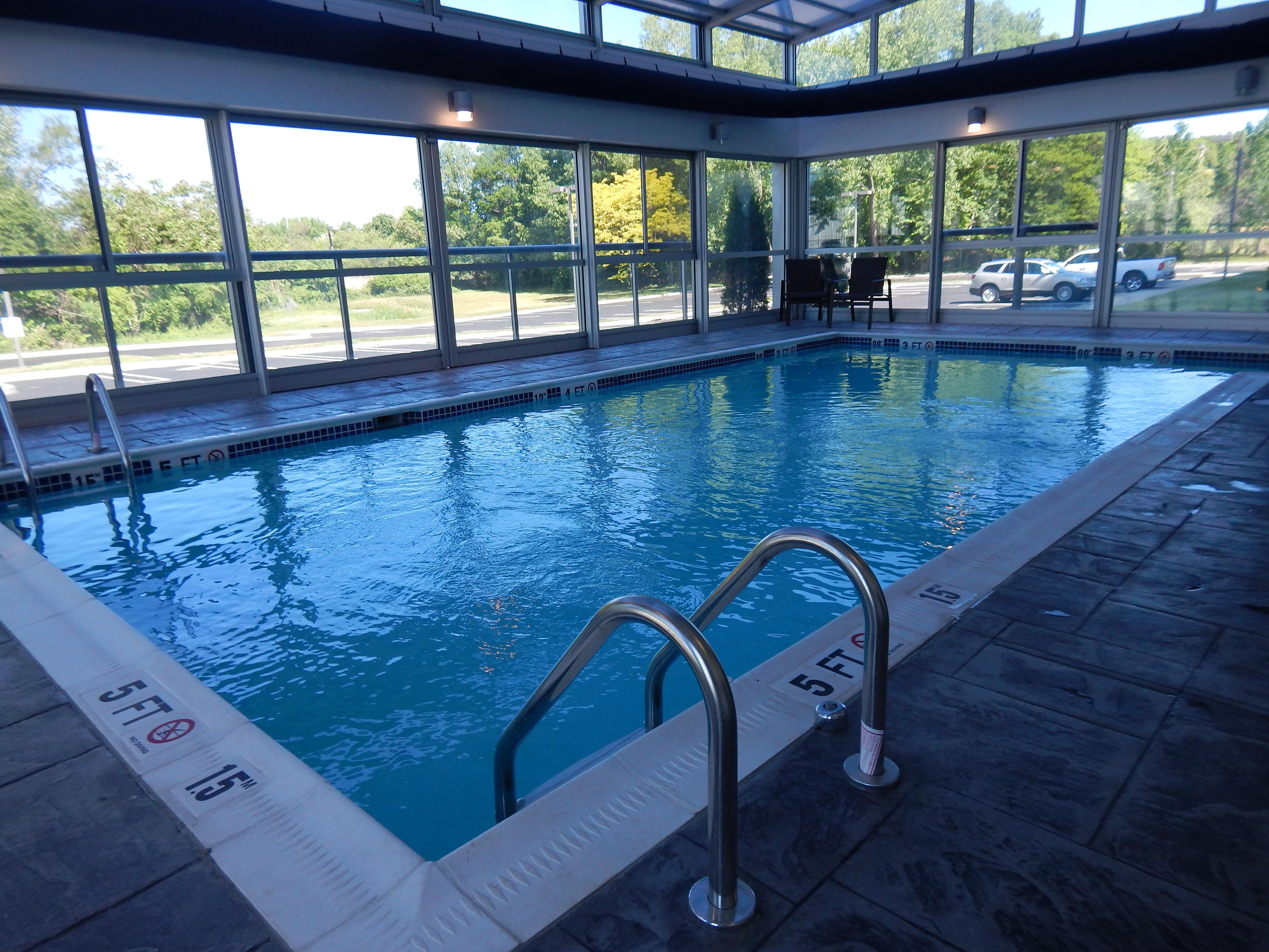 Holiday Inn Express Milford By Ihg Exterior photo