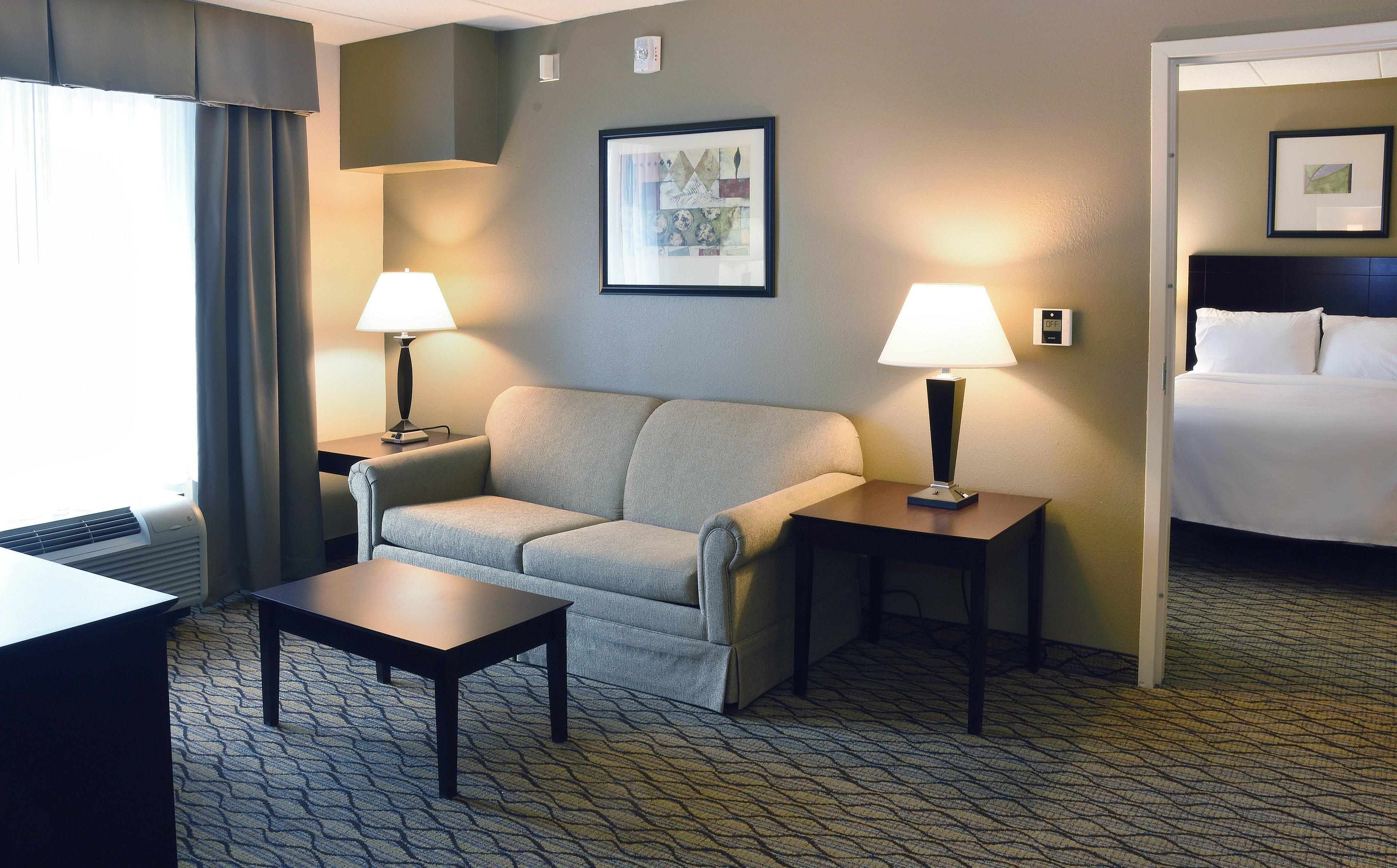 Holiday Inn Express Milford By Ihg Exterior photo