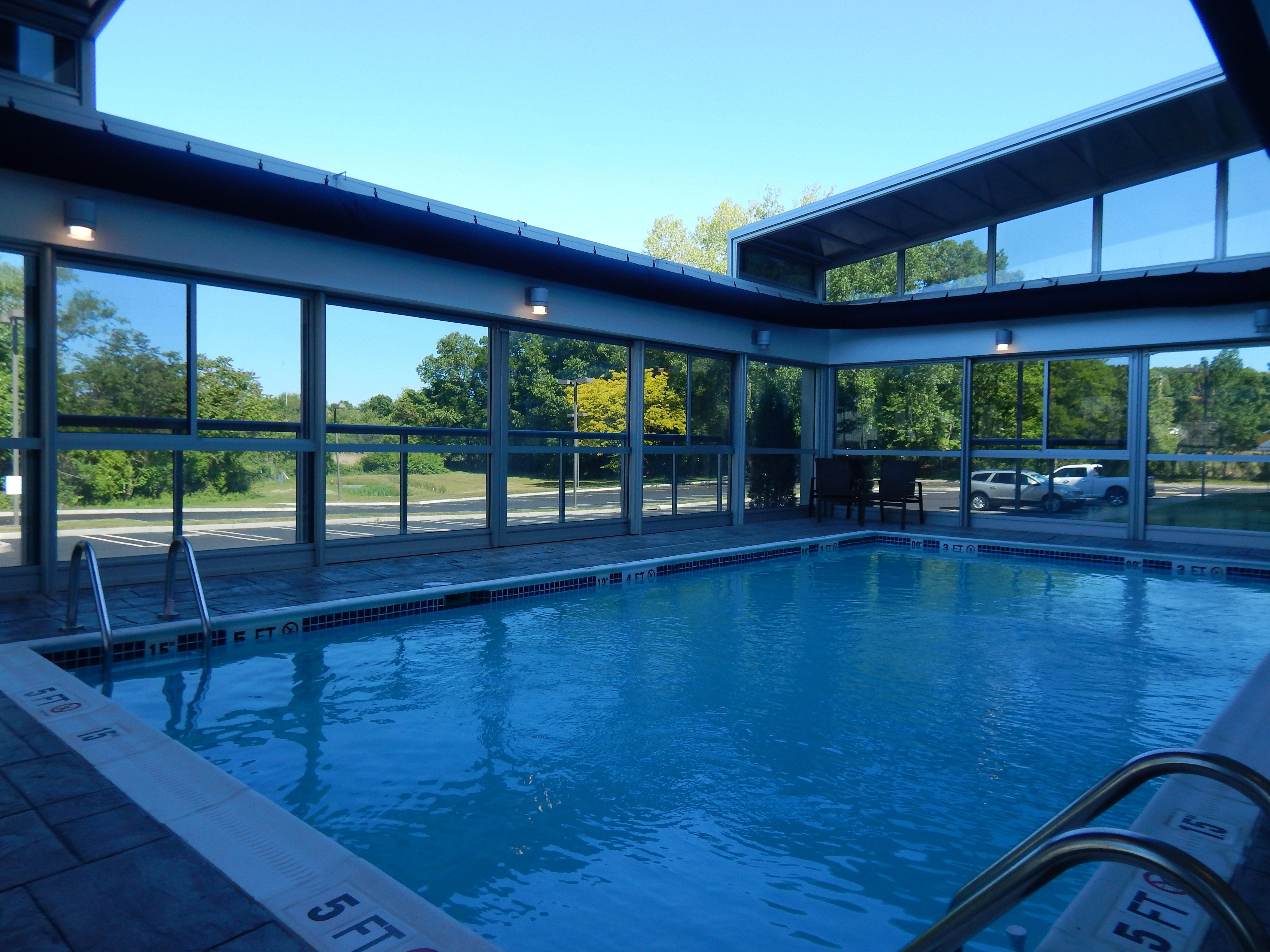 Holiday Inn Express Milford By Ihg Exterior photo