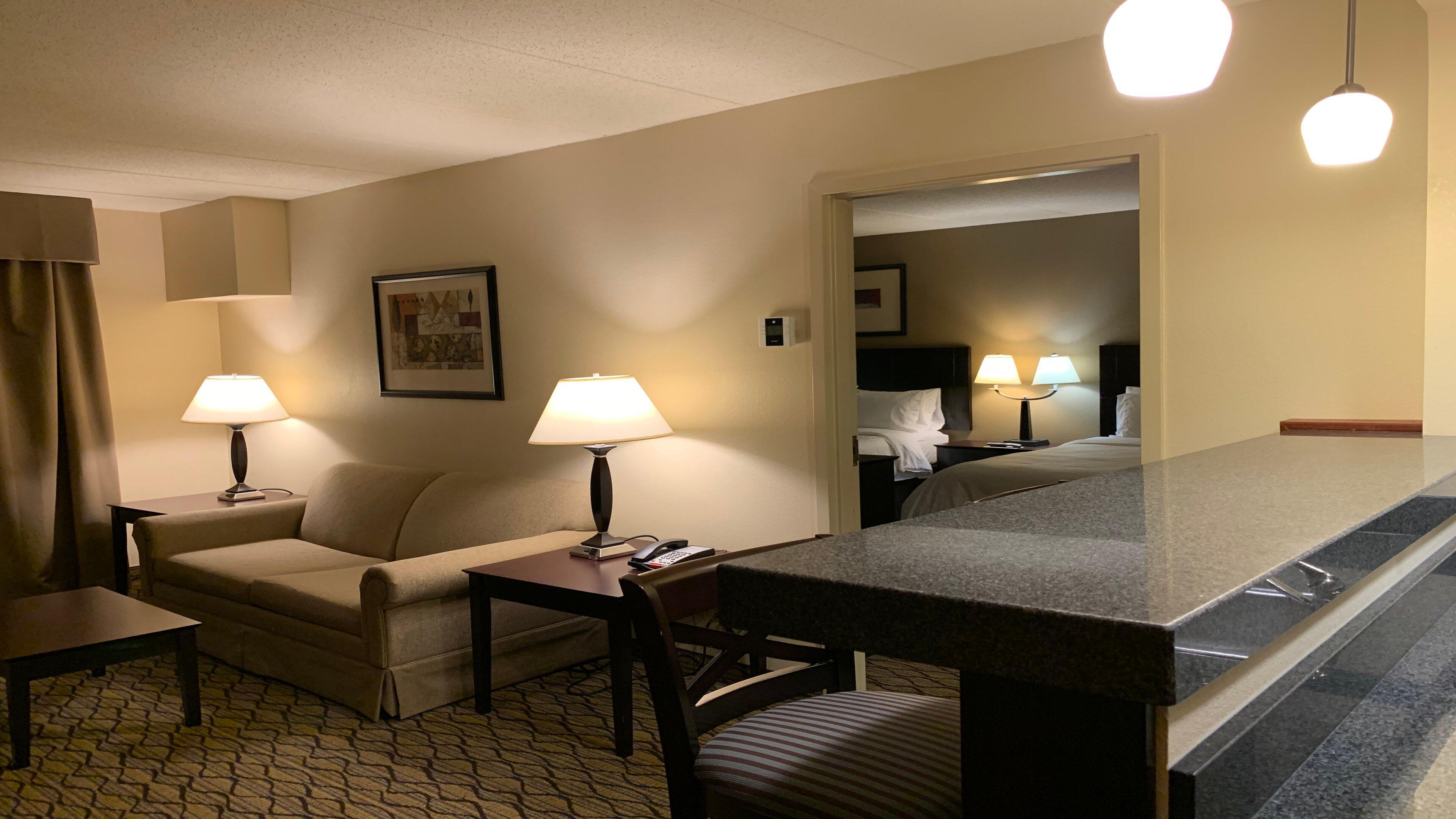 Holiday Inn Express Milford By Ihg Exterior photo