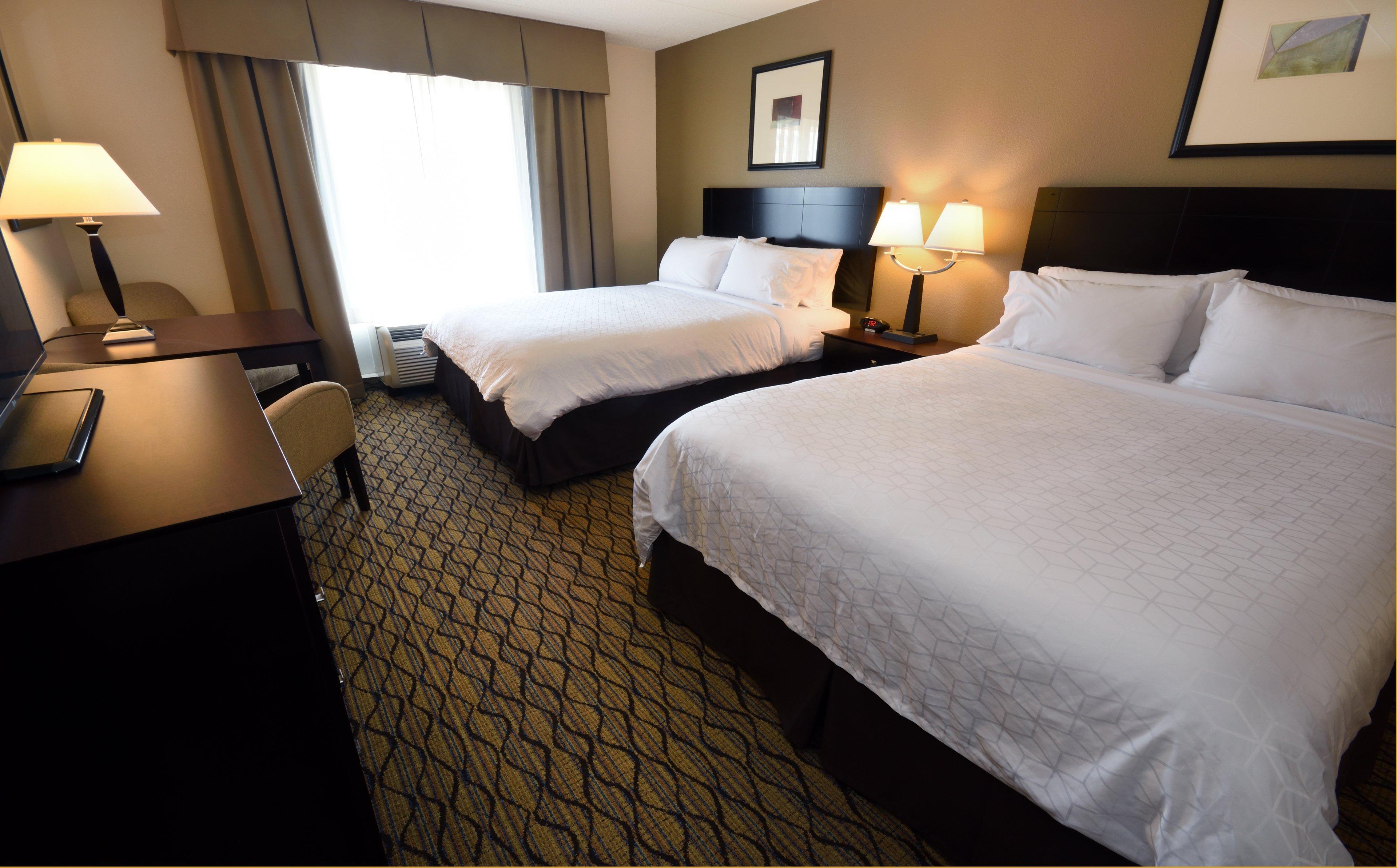 Holiday Inn Express Milford By Ihg Exterior photo